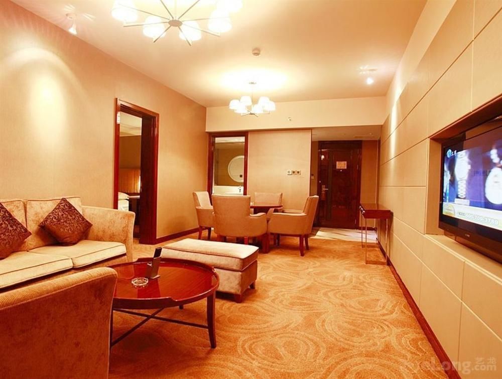 Hotel Fortune Thuận Đức Ngoại thất bức ảnh