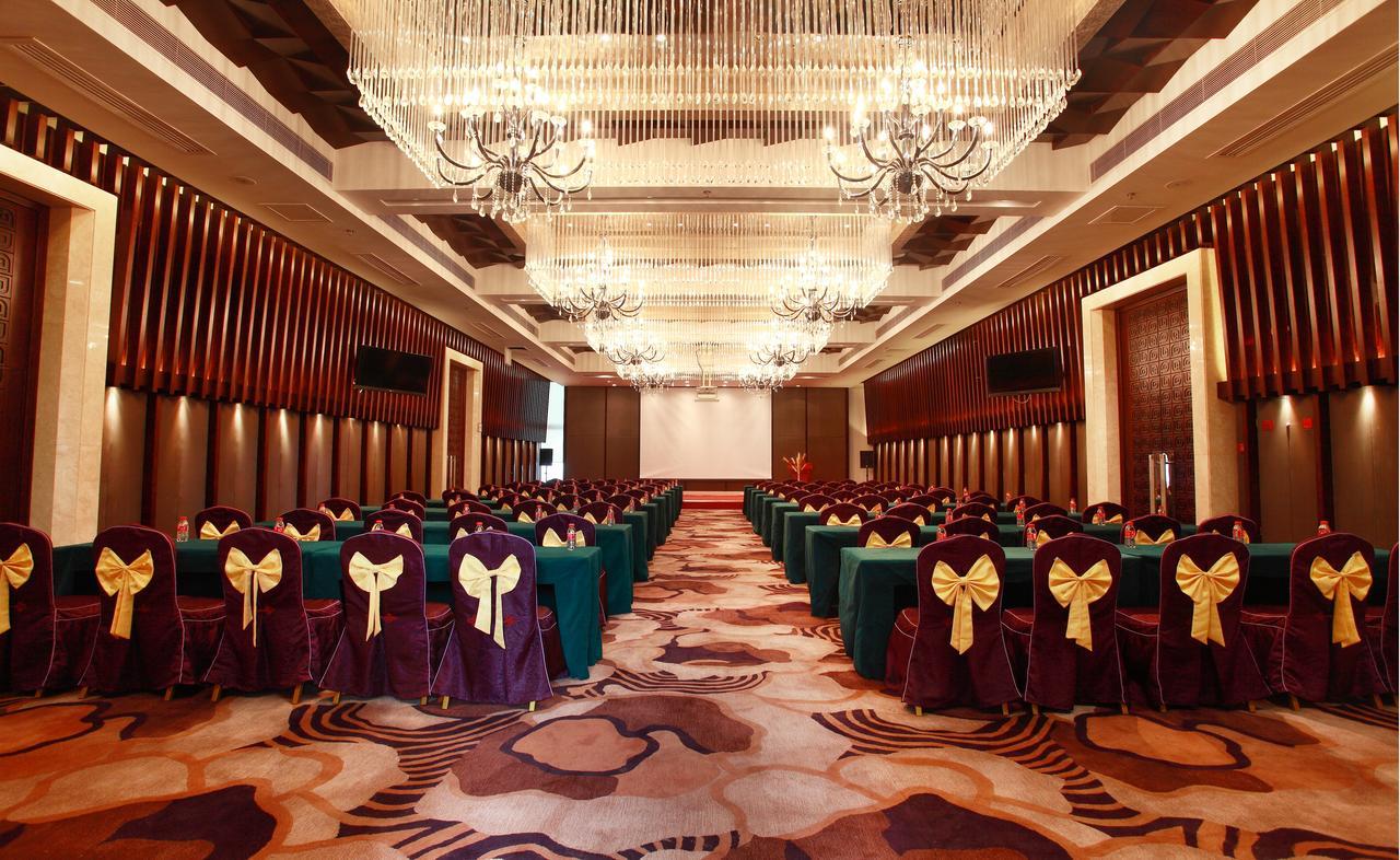 Hotel Fortune Thuận Đức Ngoại thất bức ảnh