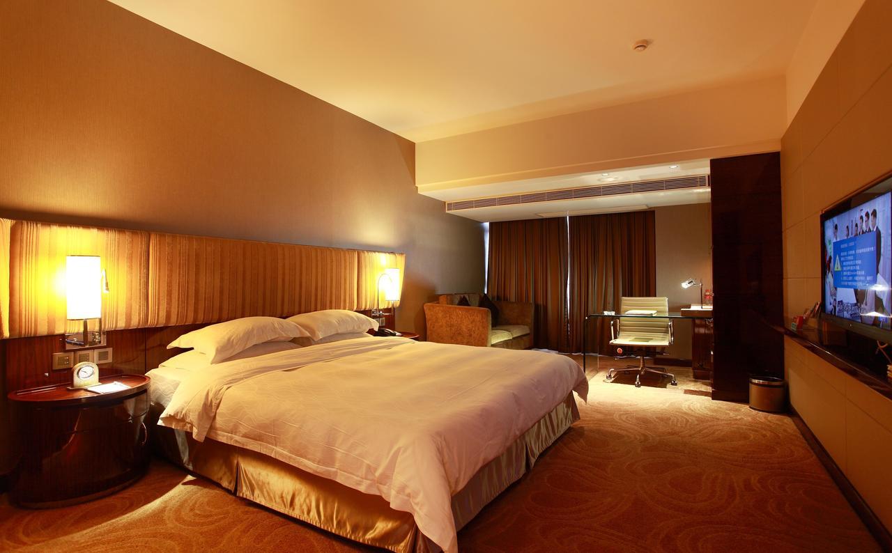 Hotel Fortune Thuận Đức Ngoại thất bức ảnh