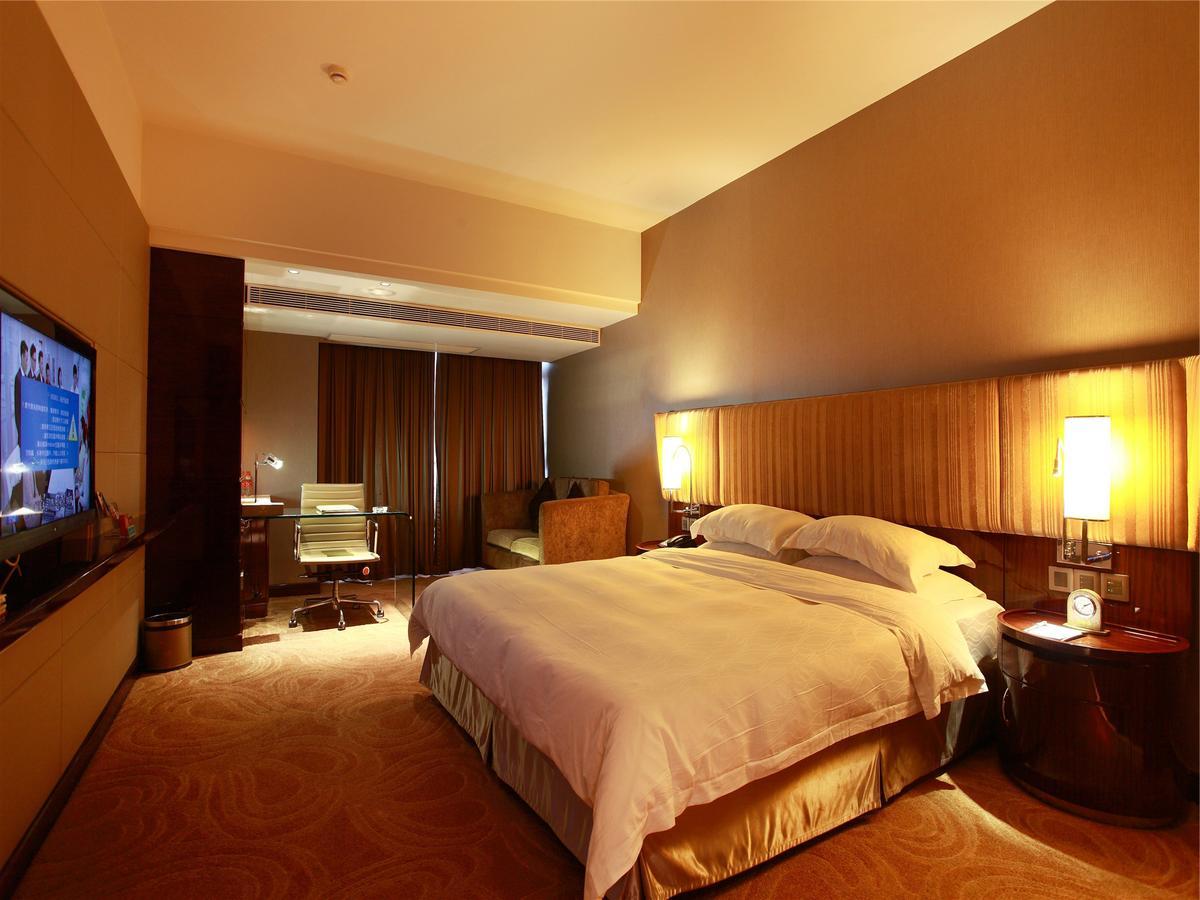 Hotel Fortune Thuận Đức Ngoại thất bức ảnh
