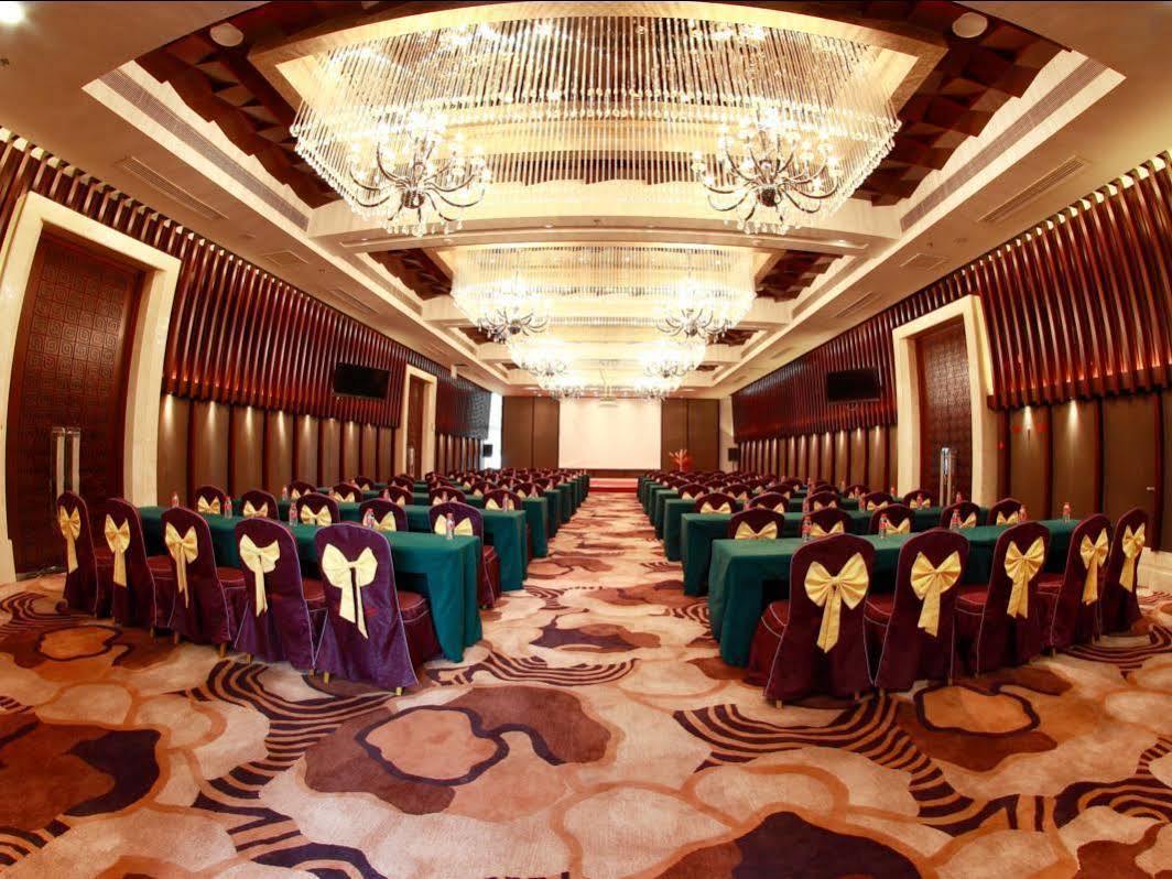 Hotel Fortune Thuận Đức Ngoại thất bức ảnh