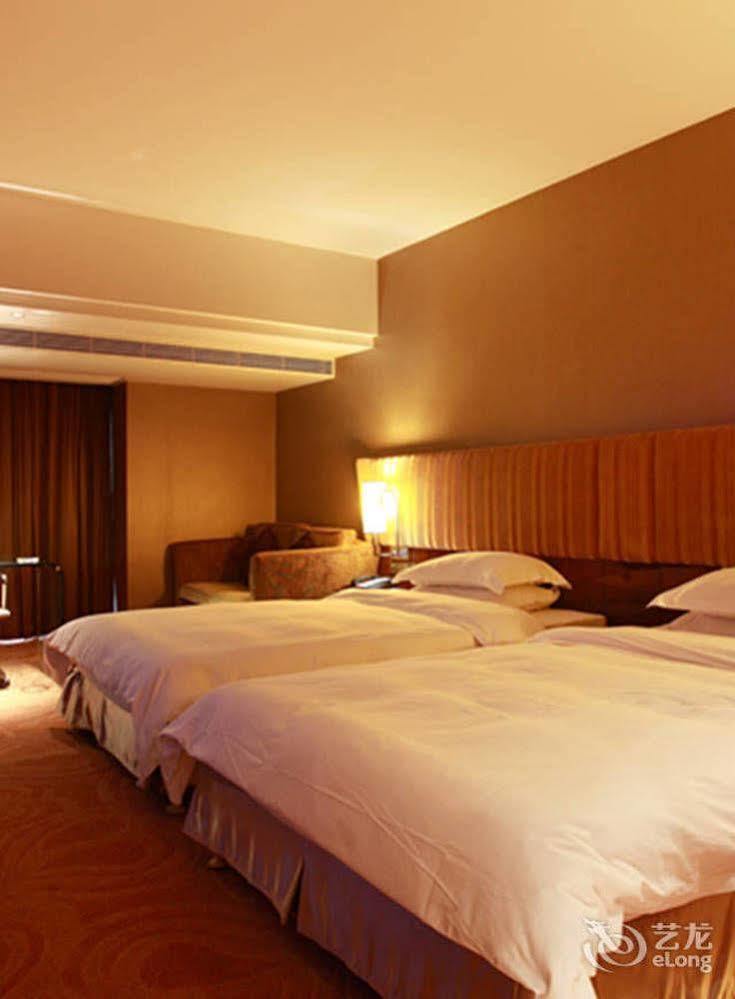 Hotel Fortune Thuận Đức Ngoại thất bức ảnh