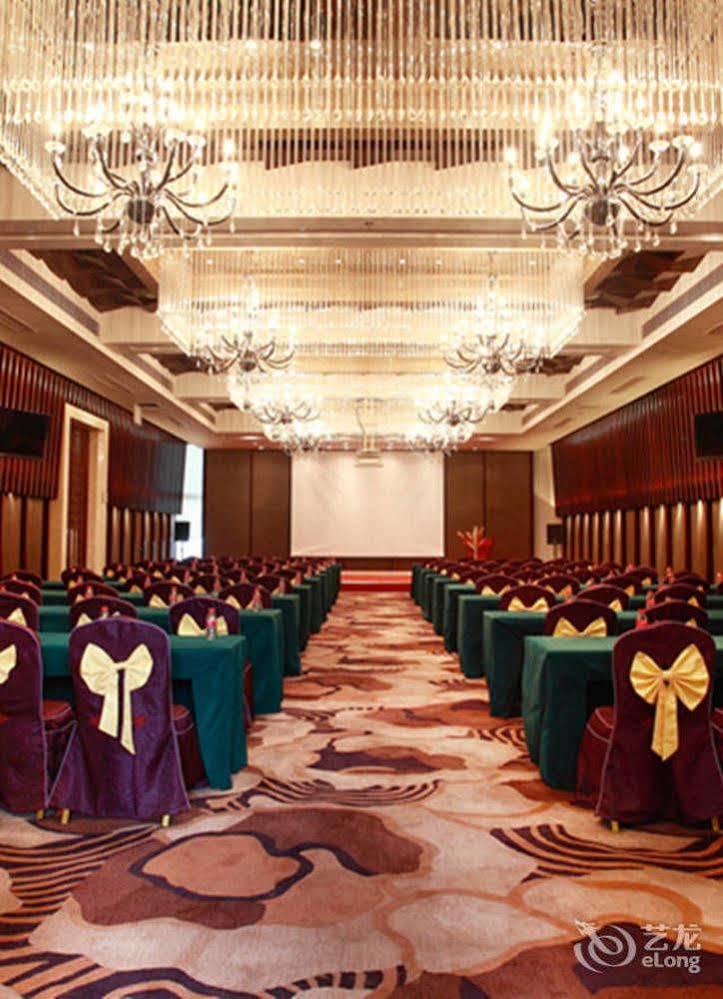Hotel Fortune Thuận Đức Ngoại thất bức ảnh