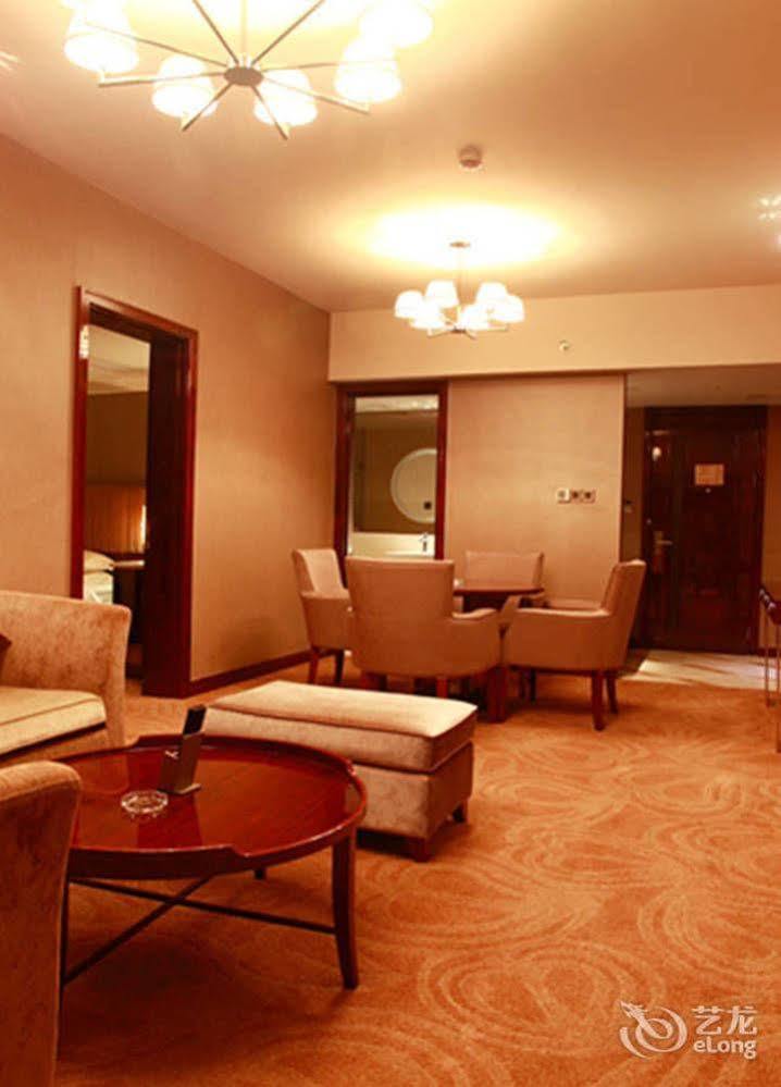 Hotel Fortune Thuận Đức Ngoại thất bức ảnh
