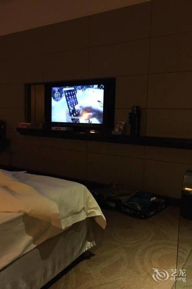 Hotel Fortune Thuận Đức Ngoại thất bức ảnh